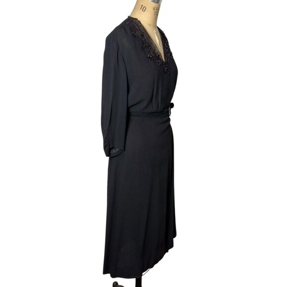 1940s crepe dress with beaded and sequin bodice plus size - Picture 5 of 10